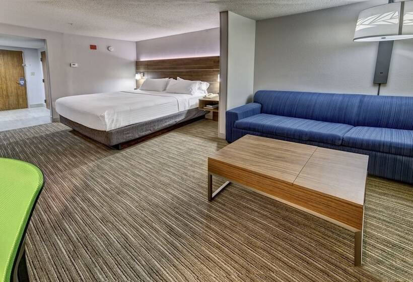 فندق Holiday Inn Express & Suites Crossville, An Ihg