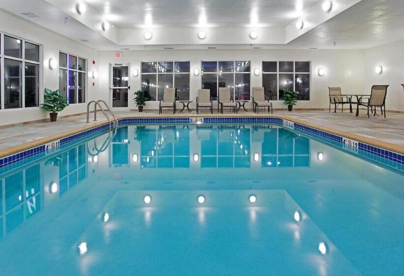 فندق Holiday Inn Express & Suites Buffalo By Ihg