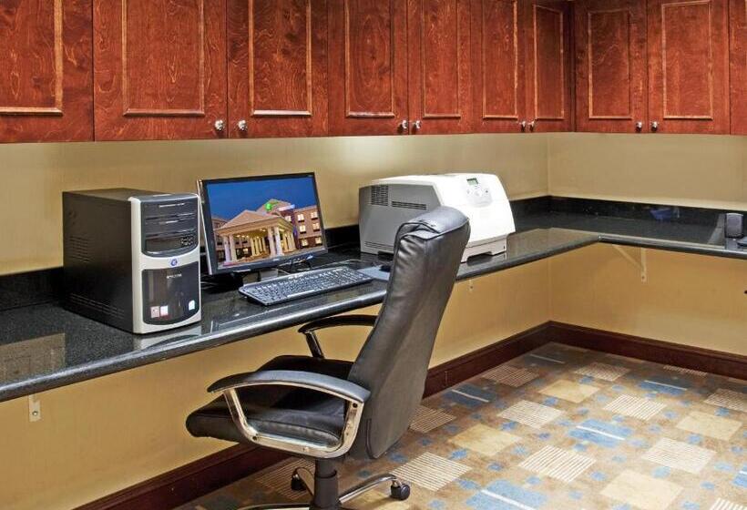 فندق Holiday Inn Express & Suites Buffalo By Ihg