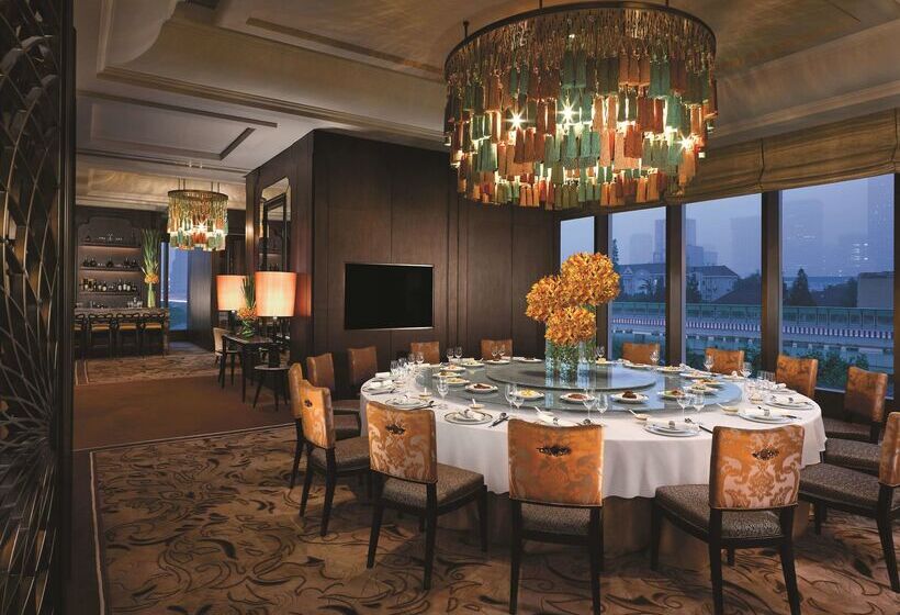 호텔 Jing An Shangrila, Shanghai