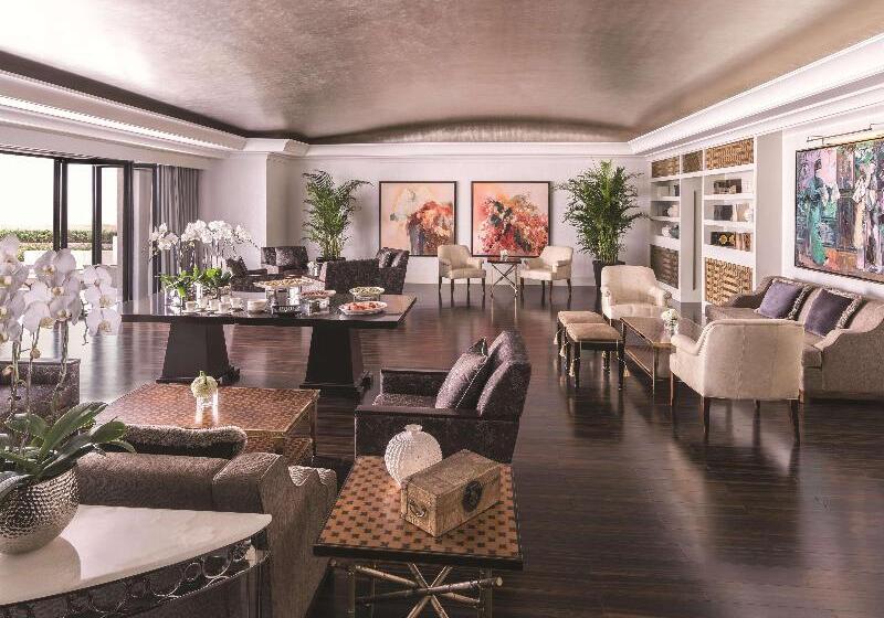 호텔 Jing An Shangrila, Shanghai