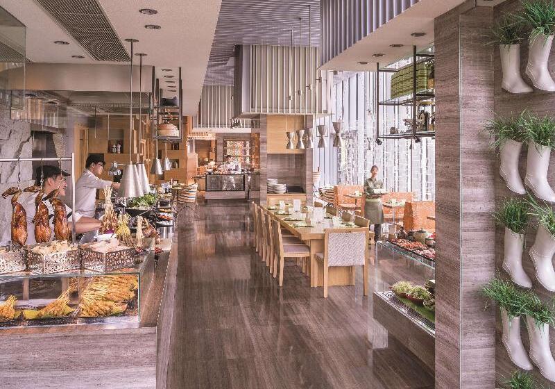 호텔 Jing An Shangrila, Shanghai