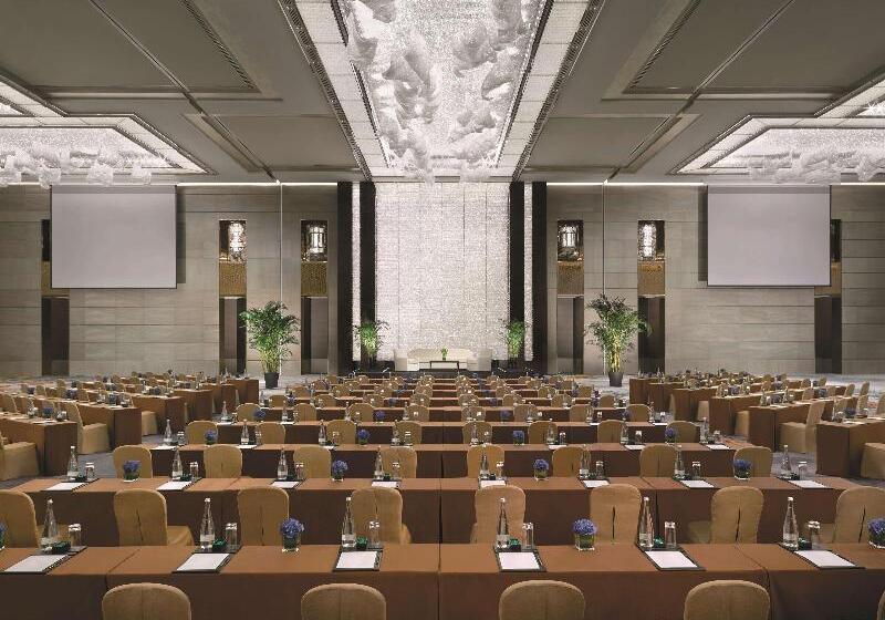 호텔 Jing An Shangrila, Shanghai