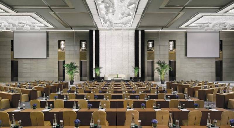 호텔 Jing An Shangrila, Shanghai
