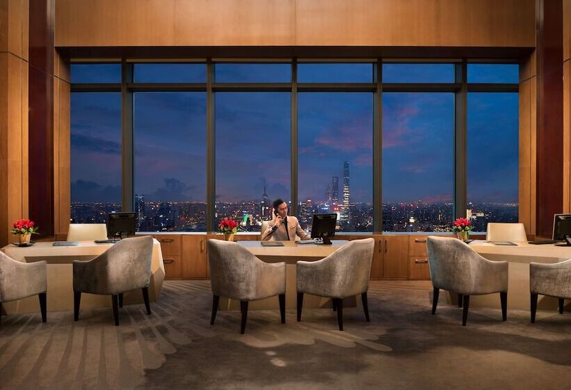 호텔 Jing An Shangrila, Shanghai