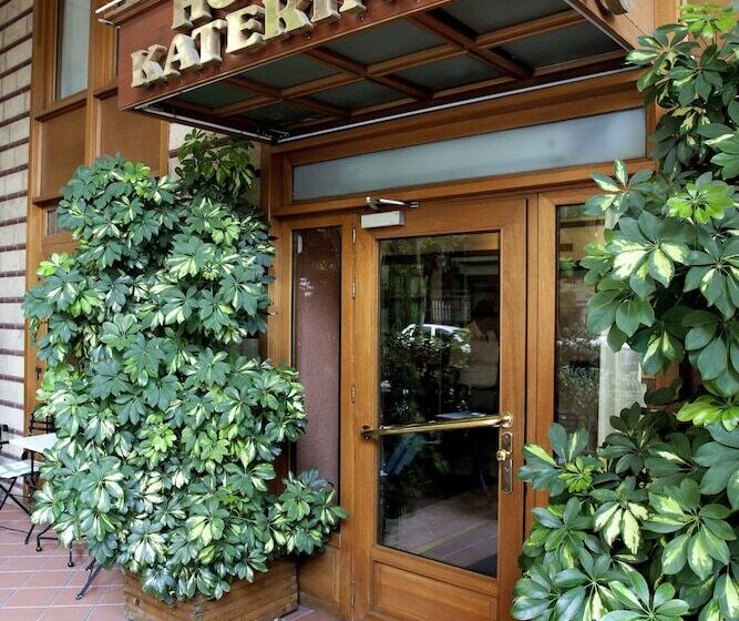 فندق Katerina