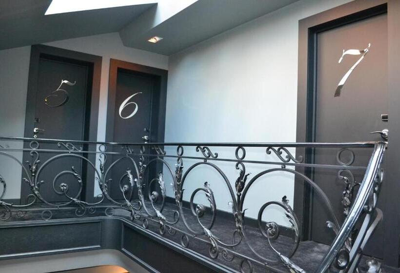 Hotel Odette En Ville