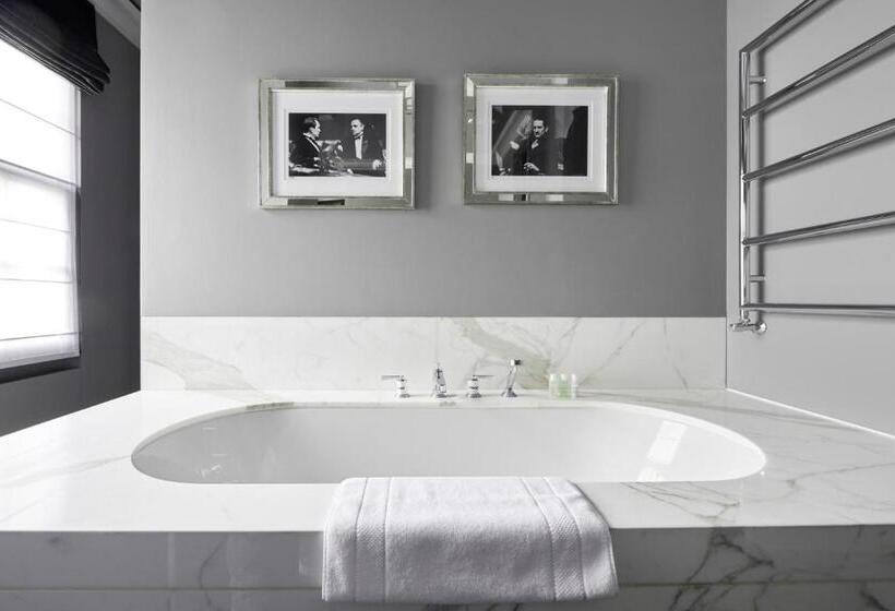 Hotel Odette En Ville