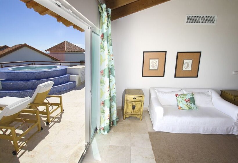 בית מלון כפרי Punta Palmera Cap Cana By Essenza Retreats