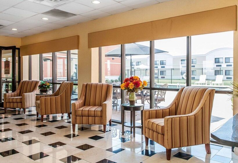 酒店 Quality Inn & Suites