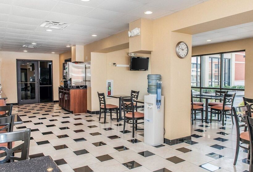 فندق Quality Inn & Suites