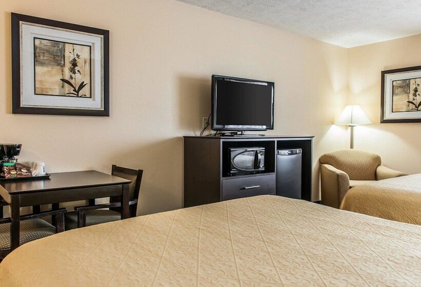 酒店 Quality Inn & Suites