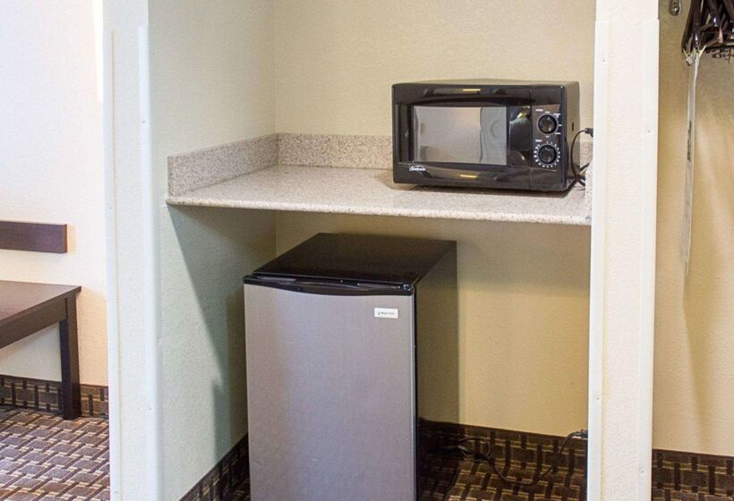 فندق Quality Inn & Suites Quantico