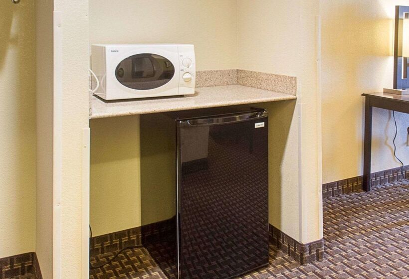 فندق Quality Inn & Suites Quantico