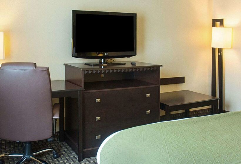 فندق Quality Inn & Suites Quantico