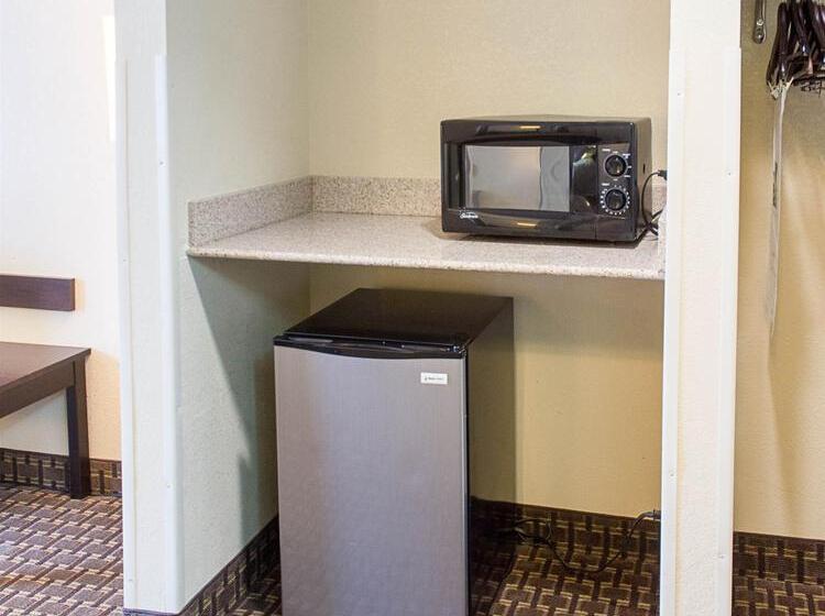 فندق Quality Inn & Suites Quantico