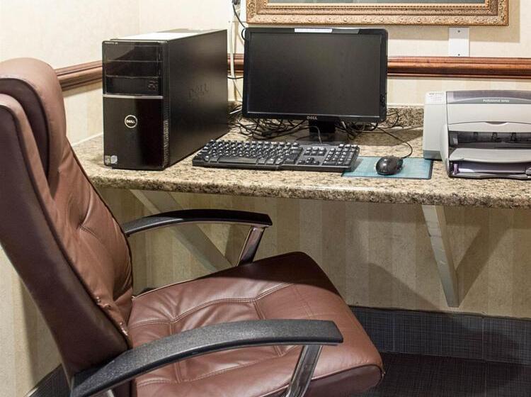 فندق Quality Inn & Suites Quantico