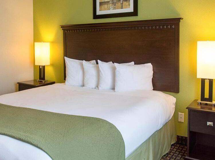 فندق Quality Inn & Suites Quantico