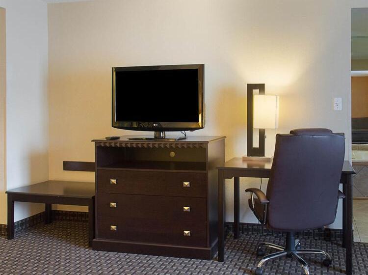 فندق Quality Inn & Suites Quantico