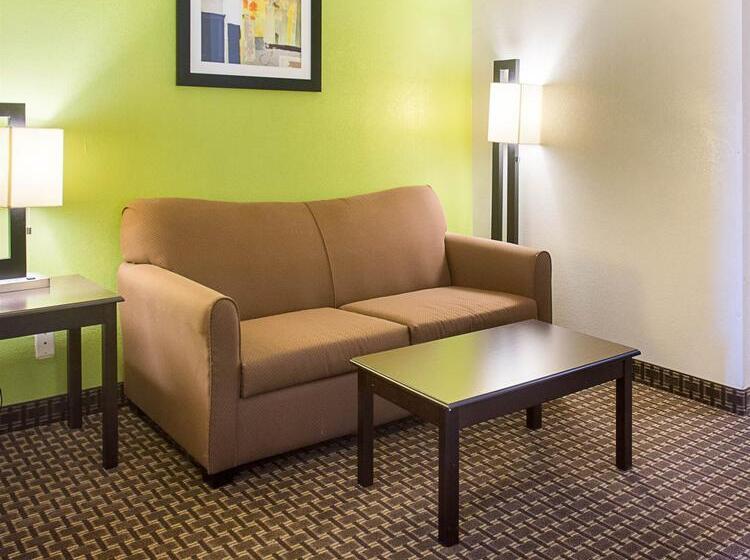 فندق Quality Inn & Suites Quantico