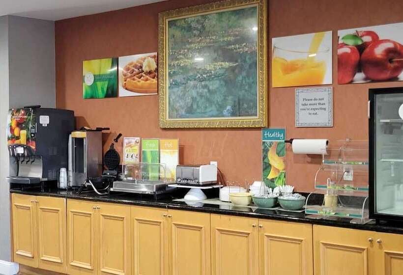 فندق Quality Inn & Suites Quantico