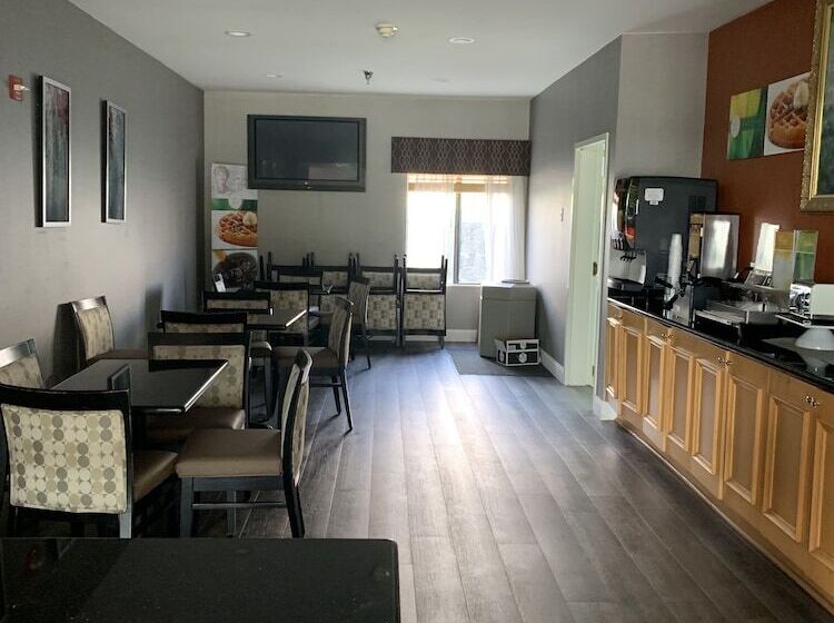 فندق Quality Inn & Suites Quantico
