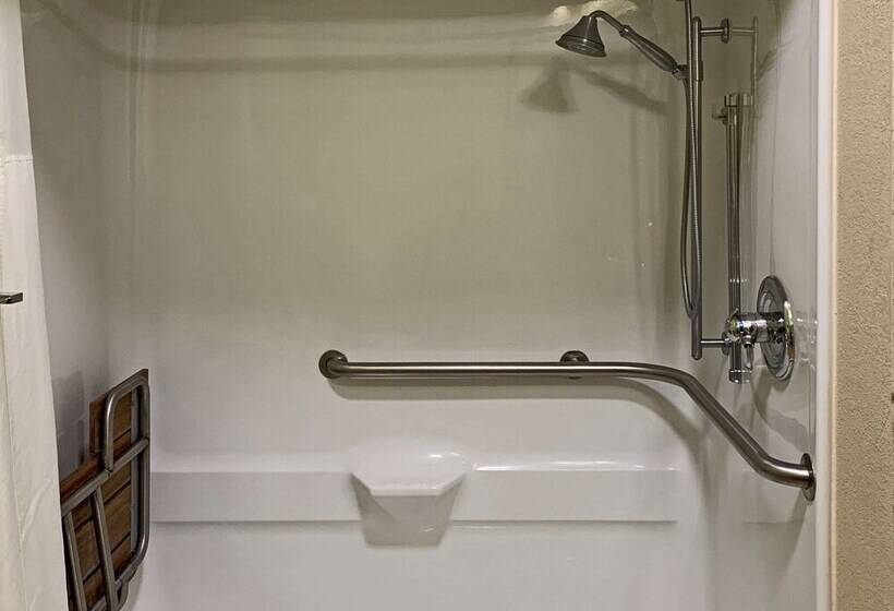 فندق Quality Inn & Suites Quantico