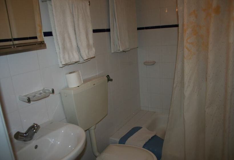 Отель Santa Isabel