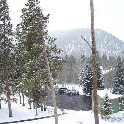 ホテル Soda Springs Condos