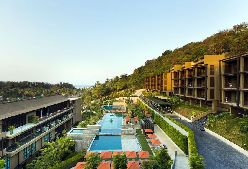 Отель Sunsuri Phuket Sha Plus