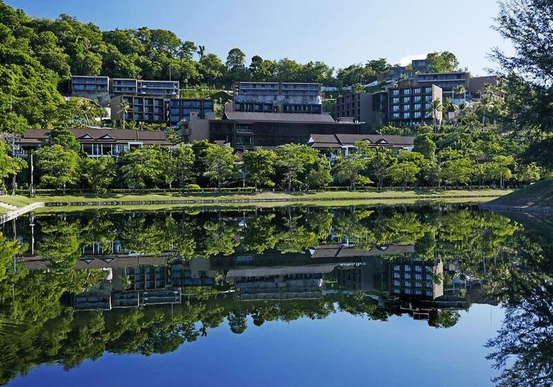 Отель Sunsuri Phuket Sha Plus