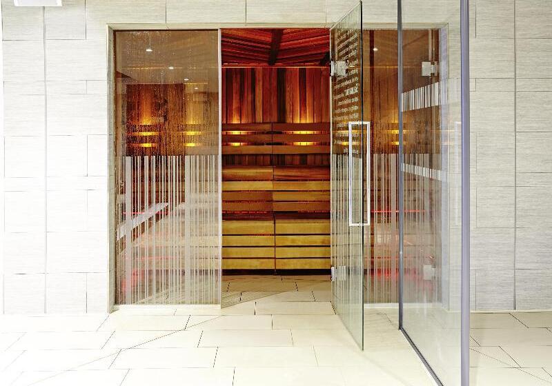 Novotel London Brentford