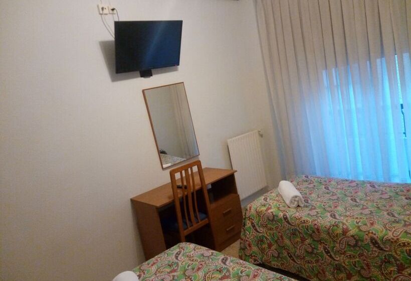 بنسيون Cinco Villas