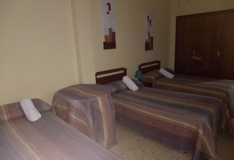 بنسيون Cinco Villas