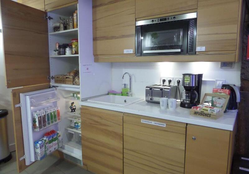 Pension Aliciazzz Bed And Breakfast Bilbao