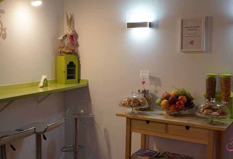 Pension Aliciazzz Bed And Breakfast Bilbao