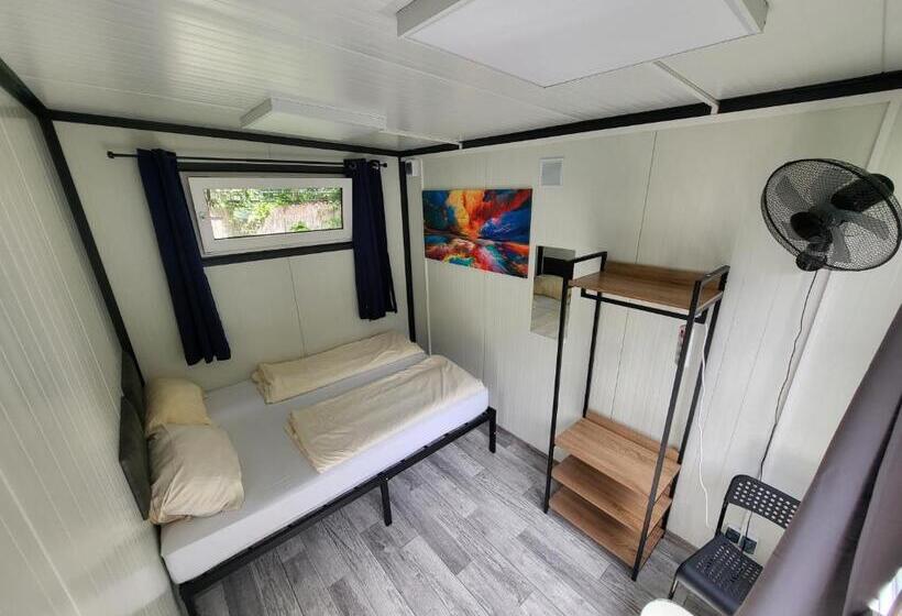 Курорт Easy Lodges Berlin