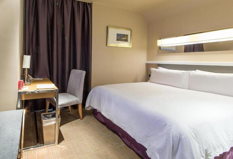 Shanghai Hongqiao Airport Hotel   Air China