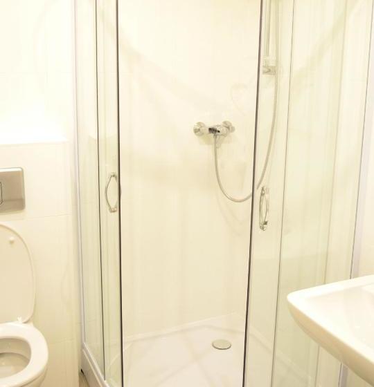 Vienna Inn Apartments