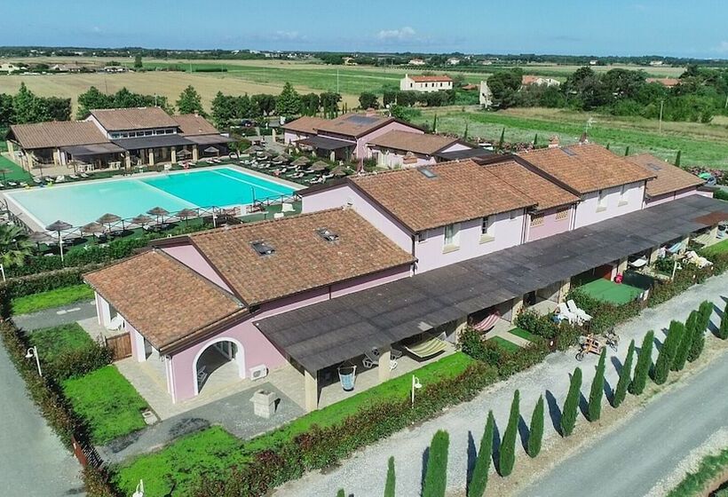 Fattoria Palazzeta Pet & Family Friendly