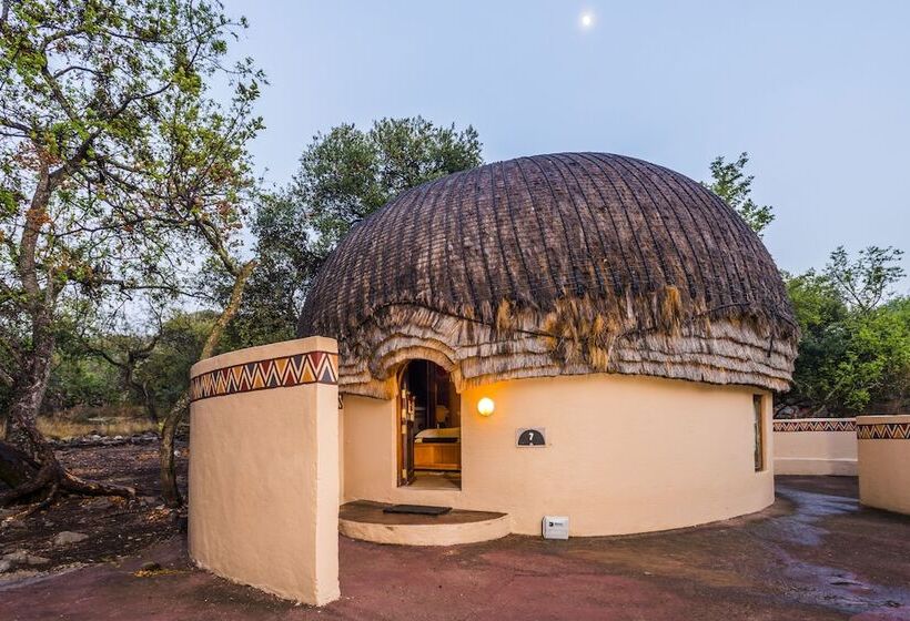 Aha Lesedi African Lodge & Cultural Village