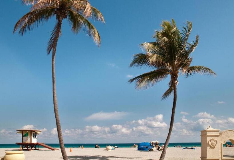 호스텔 Hollywood Beach Suites And