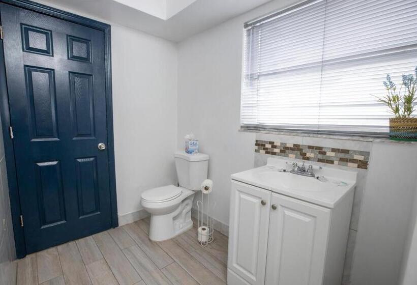 호스텔 Hollywood Beach Suites And