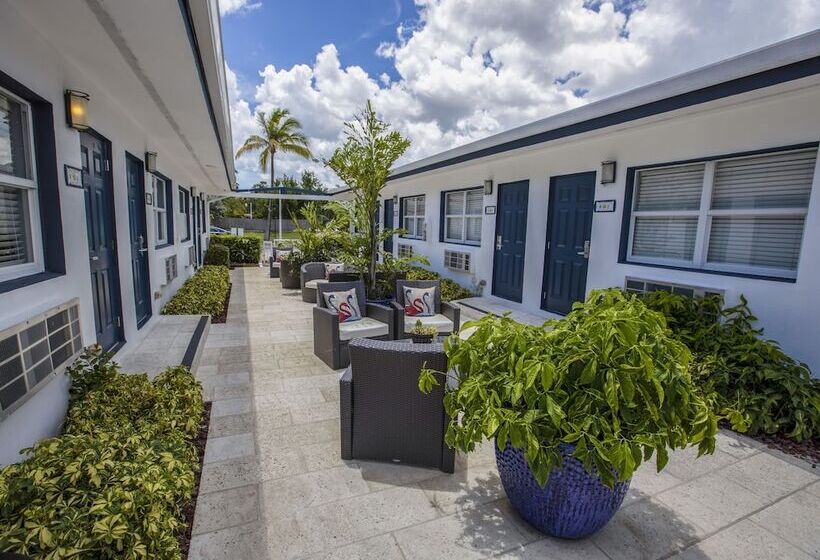 호스텔 Hollywood Beach Suites And