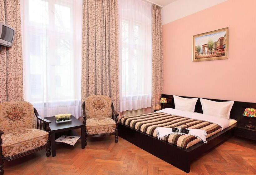 Central Inn Am Hauptbahnhof Pension