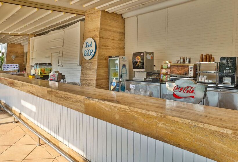 Crystal Waterworld Resort & Spa - Ultimate All Inclusive