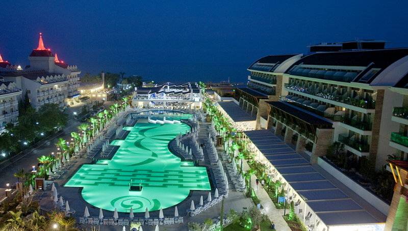 Crystal Waterworld Resort & Spa - Ultimate All Inclusive
