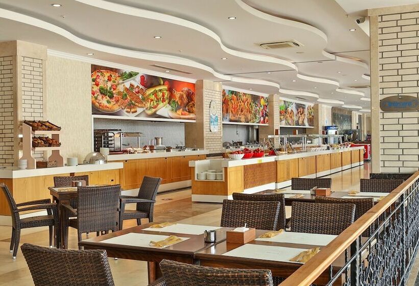 Crystal Waterworld Resort & Spa - Ultimate All Inclusive