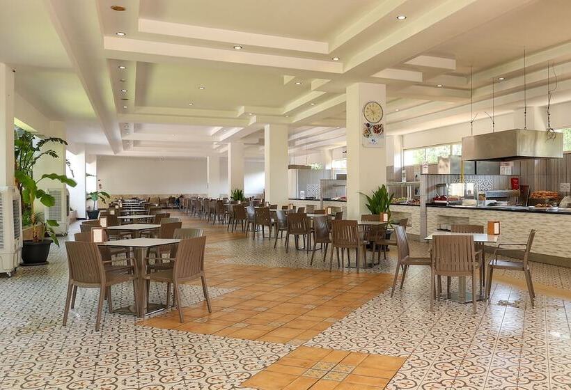 Crystal Waterworld Resort & Spa - Ultimate All Inclusive