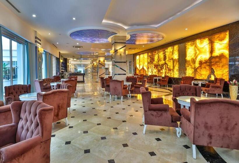 Crystal Waterworld Resort & Spa - Ultimate All Inclusive